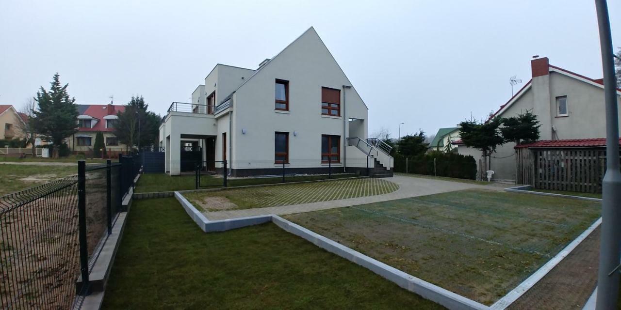 Apartament Z Ogrodkiem Trzęsacz Kültér fotó