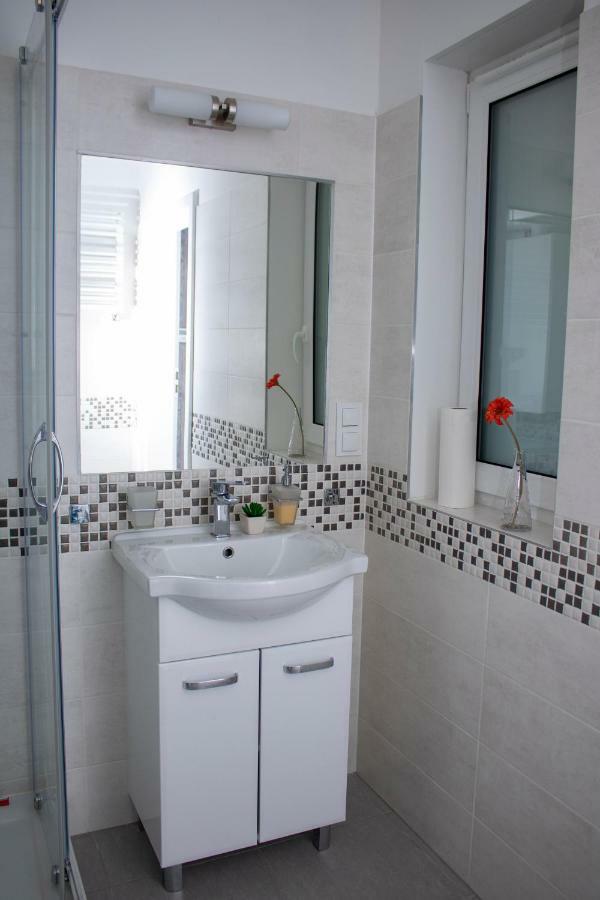 Apartament Z Ogrodkiem Trzęsacz Kültér fotó