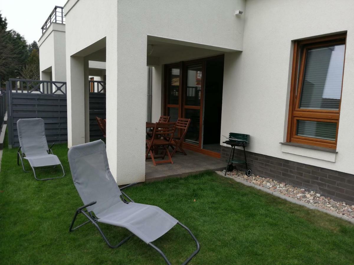 Apartament Z Ogrodkiem Trzęsacz Kültér fotó